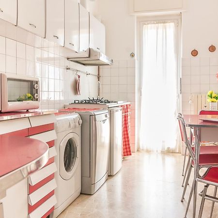 Alessia'S Flat- Sondrio M3 Apartment Milan Bagian luar foto