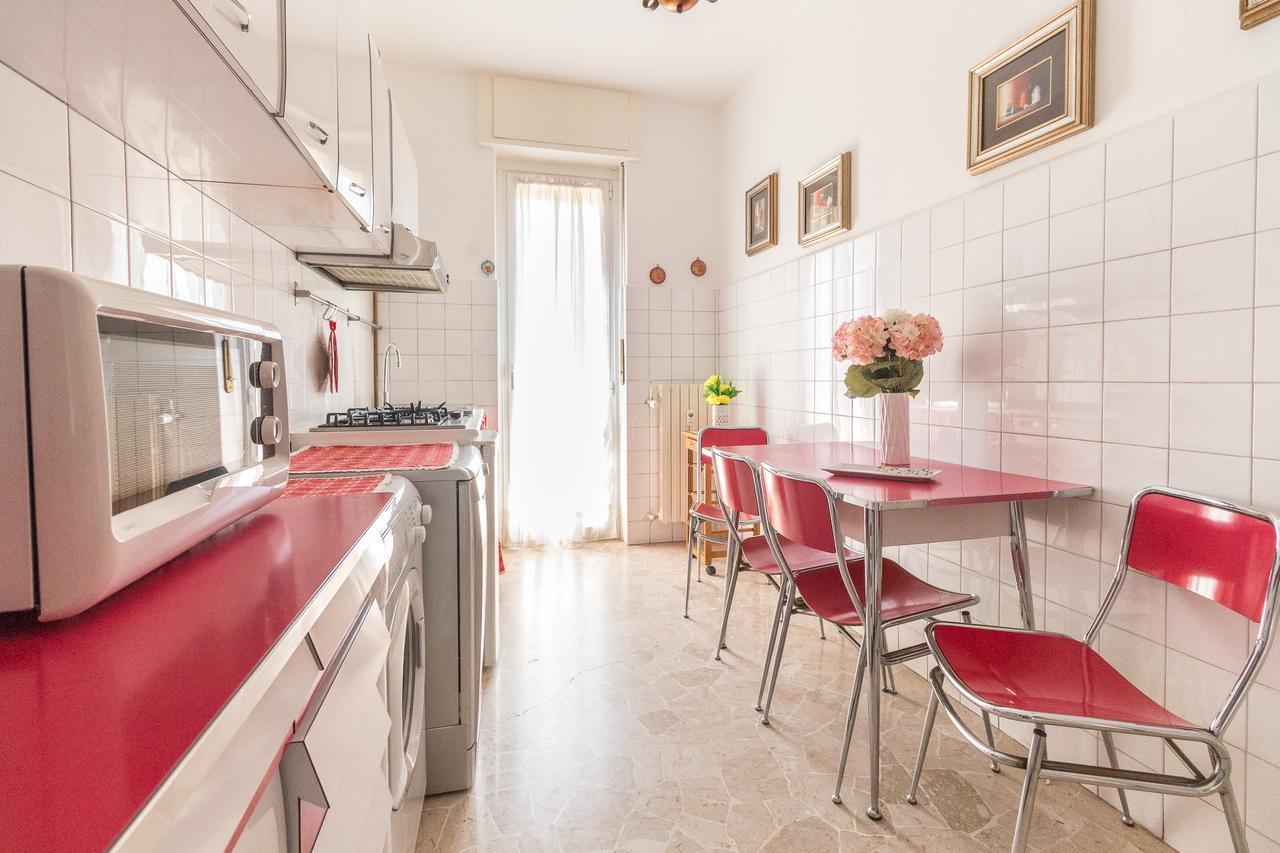 Alessia'S Flat- Sondrio M3 Apartment Milan Bagian luar foto