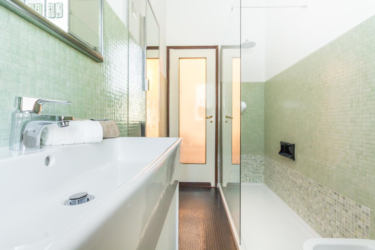Alessia'S Flat- Sondrio M3 Apartment Milan Bagian luar foto