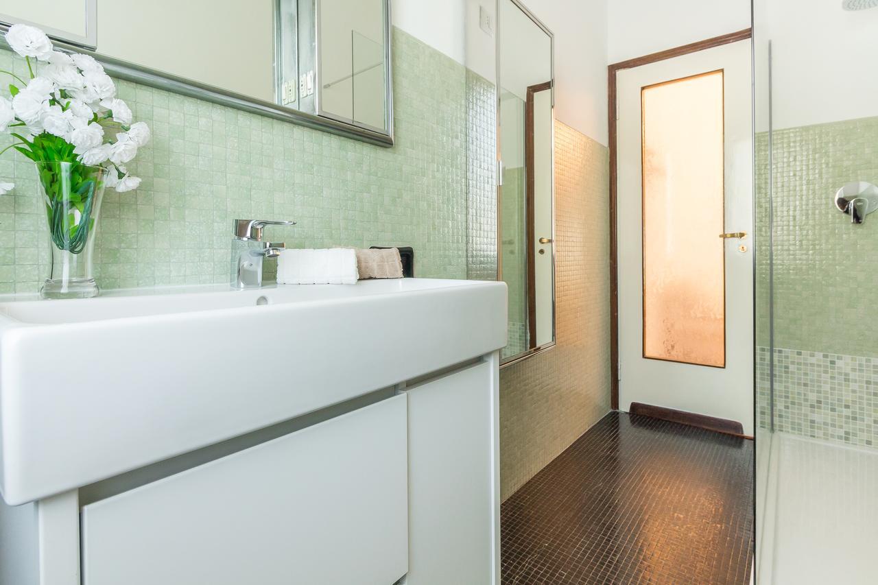 Alessia'S Flat- Sondrio M3 Apartment Milan Bagian luar foto